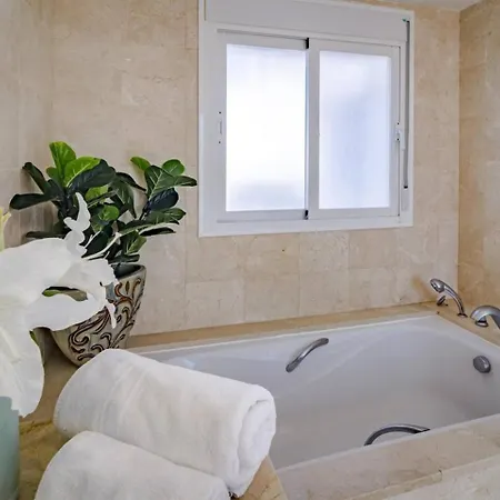 Апартаменты Ar23 - Flat Puerto Banus By Roomservices *